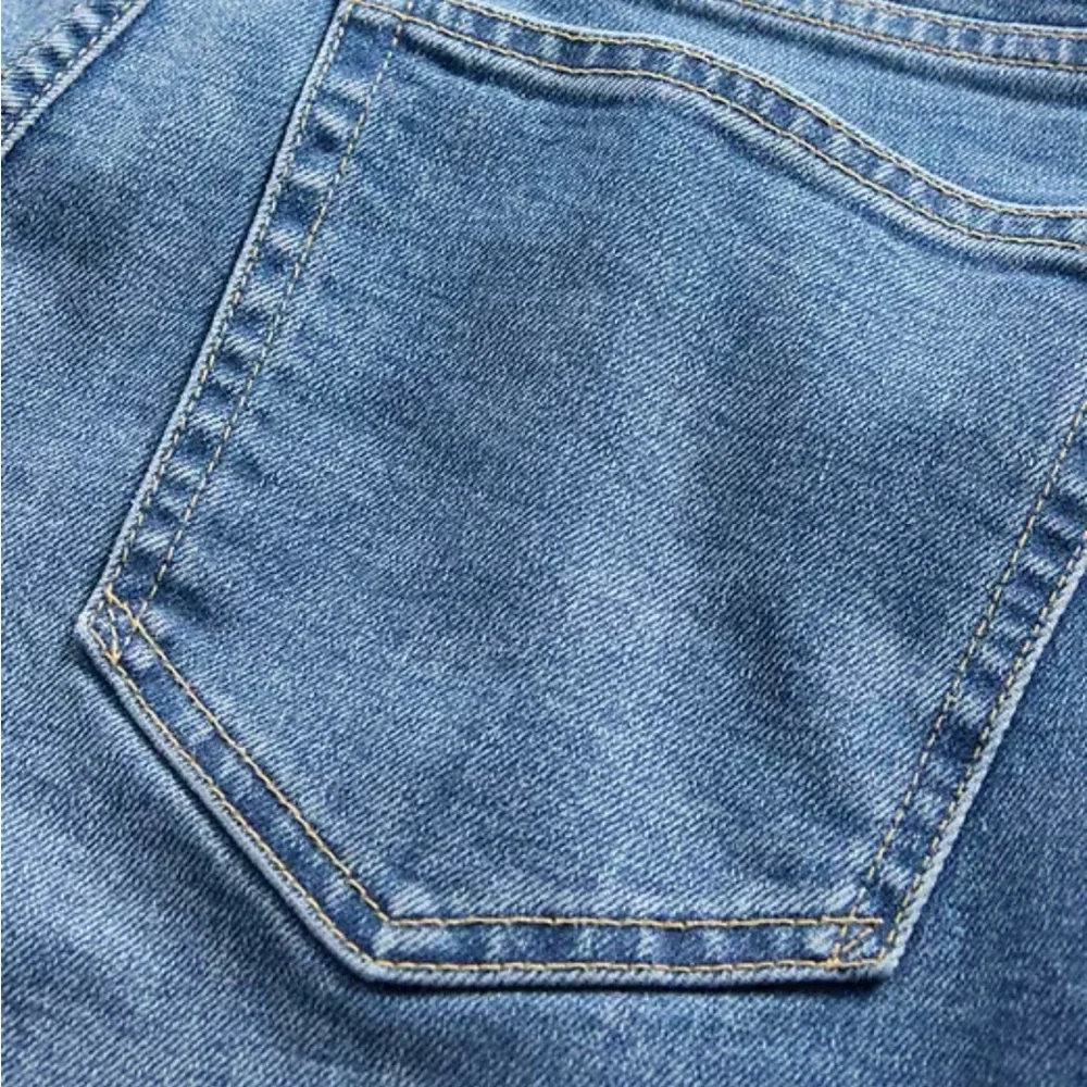 NWOT GAP High Rise Relaxed Flare Jeans, Size 34 - Picture 9 of 11
